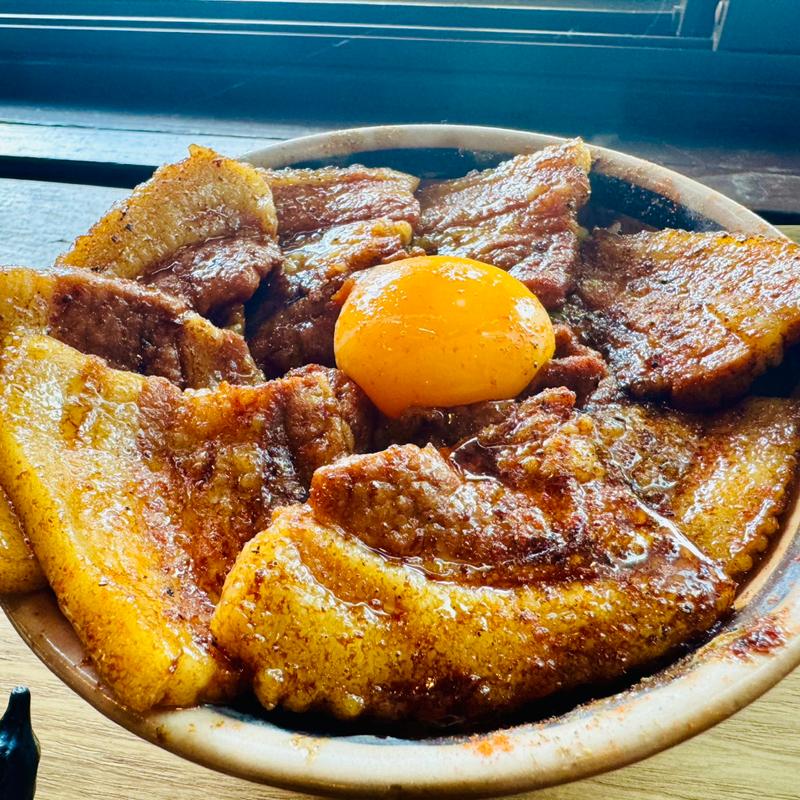 ルスツ豚丼 雪(雪月花廊)