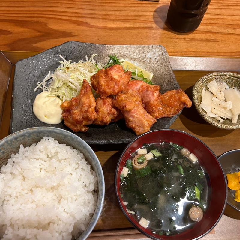 からあげ定食(本町 あかり 〜炭焼きと鮨〜)