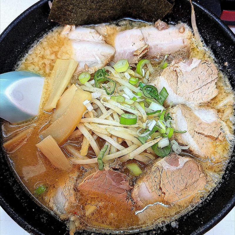 味噌チャーシュー麺 太麺(勝楽)