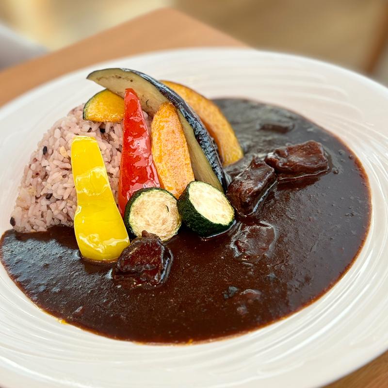 小川 特製ビーフカレーと季節の野菜(小川珈琲本店)