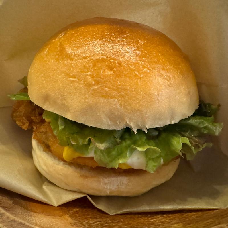 トトバーガー(カンパチ)(toto BURGER)