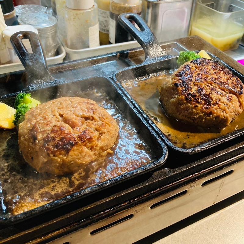 レアハンバーグ200g(ニューブンゴ 福島本店)