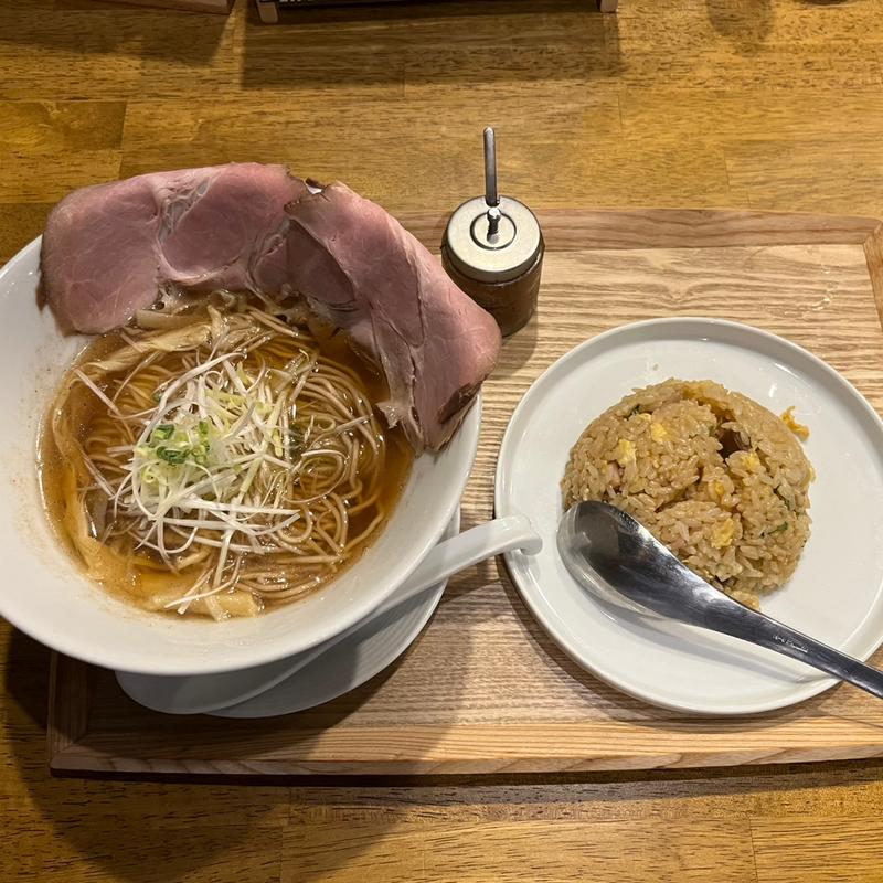 半焼きめし中華そばセット(焼飯と麺)