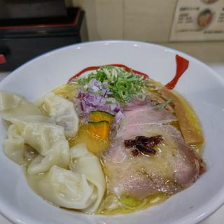 コク塩ワンタン麺(麺や魁星)