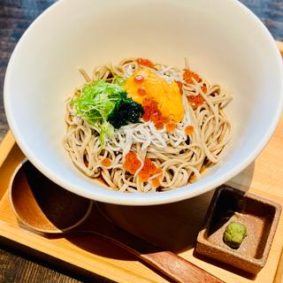 ランチショートコース　しらすと生雲丹といくらの混ぜ蕎麦(雷庵)