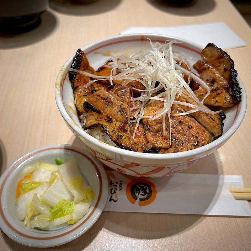 豚ざんまい(十勝豚丼いっぴん ステラプレイス店)