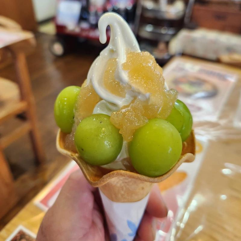 シャインマスカット(鈴ひろ庵)