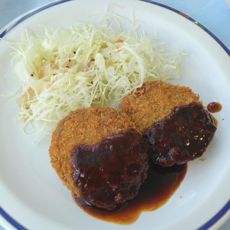 ビーフメンチ デミソース(東京科学大学つばめ生協すずかけ台食堂)