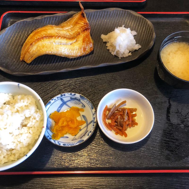 干物焼魚定食(魚とし)