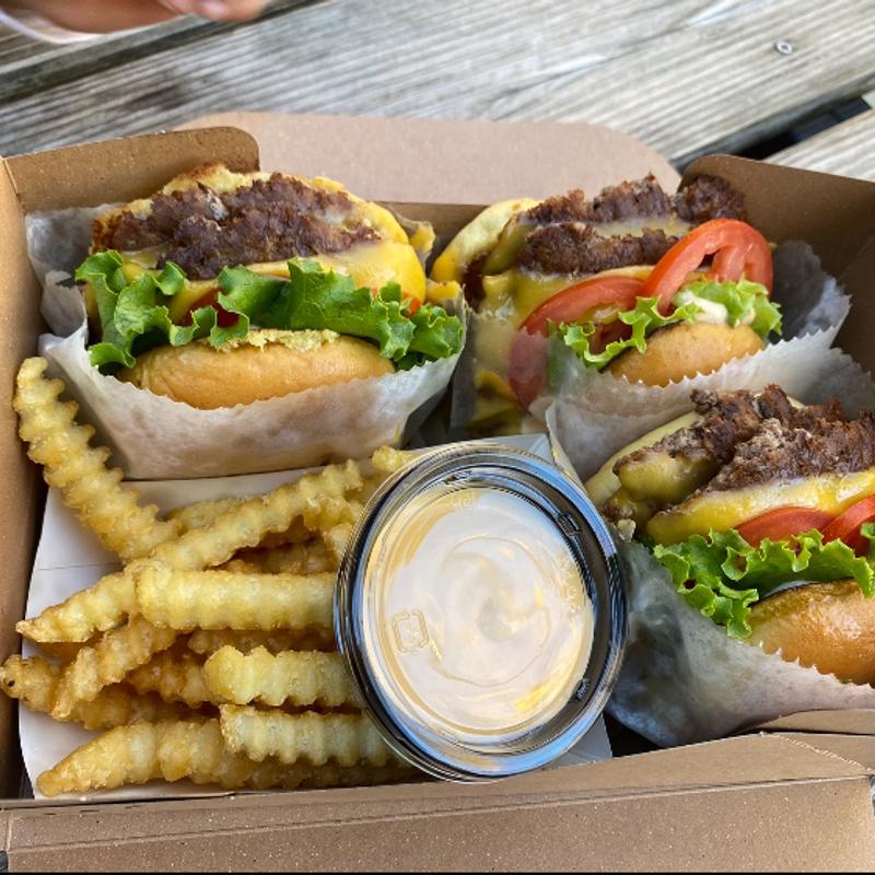 #ダブルバーガー(シェイクシャック 外苑いちょう並木)