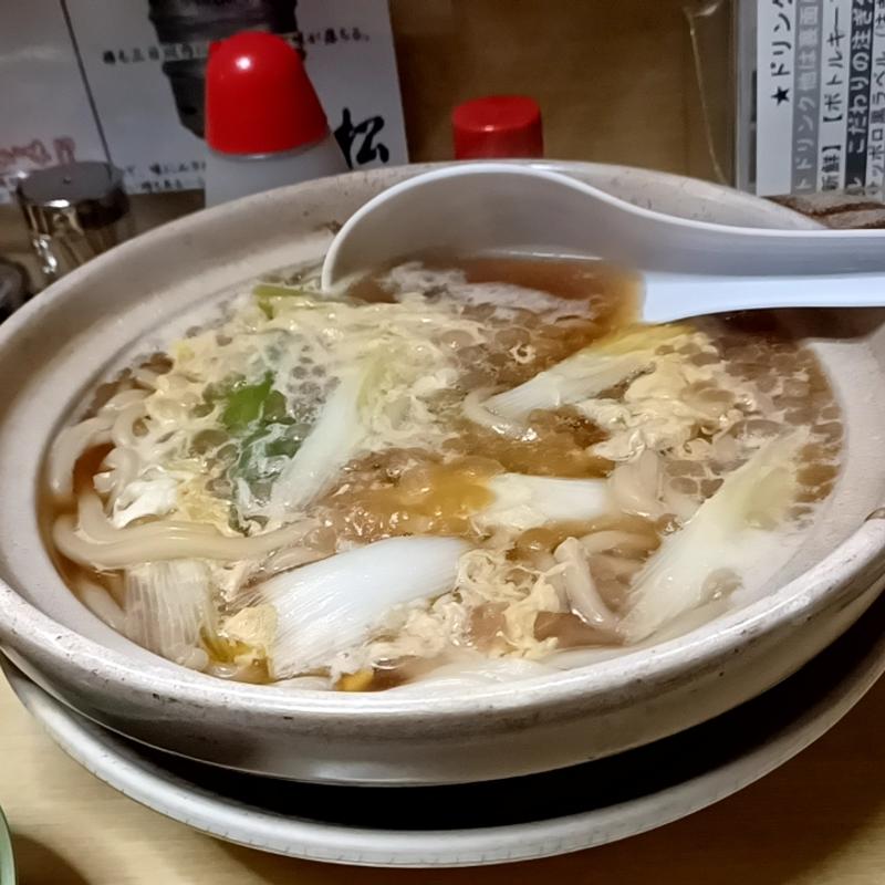 煮込みうどん(居酒屋 松)