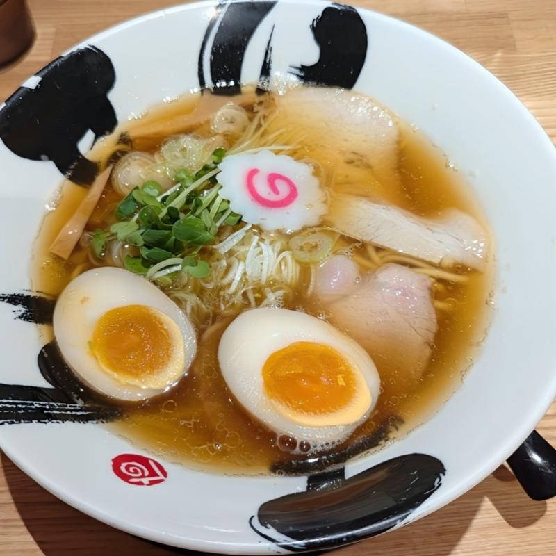 味玉入り極みの醤油(彩色ラーメンきんせい 高槻本店 )