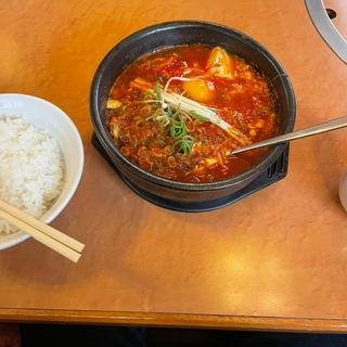 スンドゥブラーメン定食(珍三カルビ 堺筋本店 （ちんみかるび）)