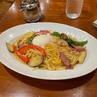 イベリコ豚と夏野菜の具沢山醤油バター 大盛り(オリーブの木 三軒茶屋店)