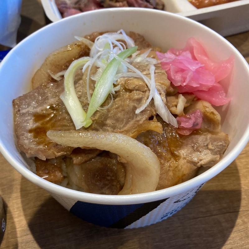 麦小町　十勝豚丼(北海道ボールパークFビレッジ)