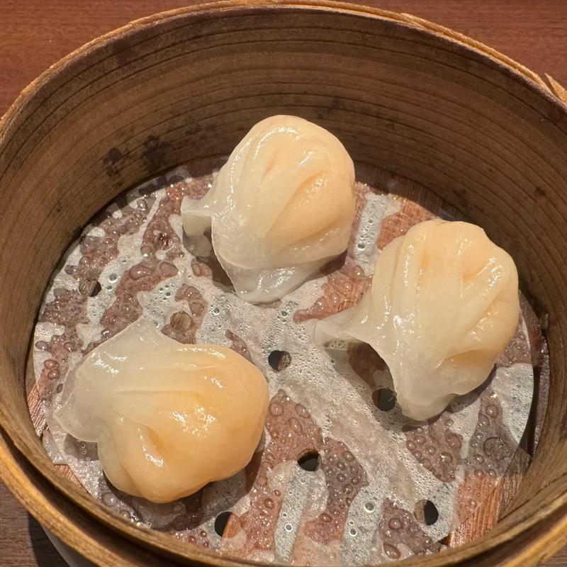 海老蒸し餃子(東方紅 アトレ恵比寿店)