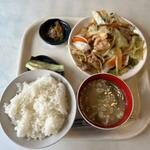 肉入野菜炒め定食