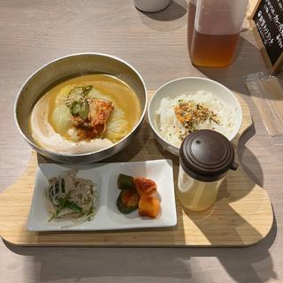 カレー冷麺ランチ(炭火焼肉A.NIKU)