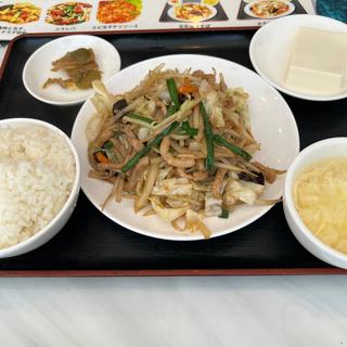 野菜炒め(悦来香)