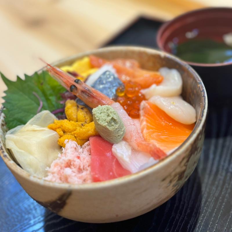 おまかせ海鮮丼(小松水産㈱ サンピアザ店)