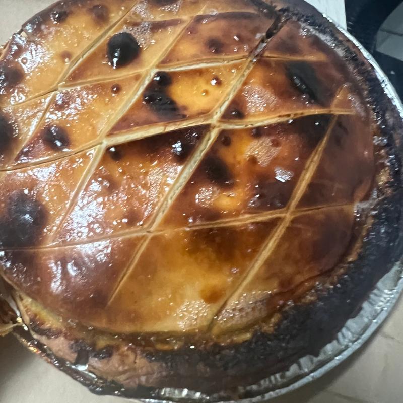 フランス産鴨肉とフォアグラのパイ(ドミニク ドゥーセの店 鈴鹿本店 )