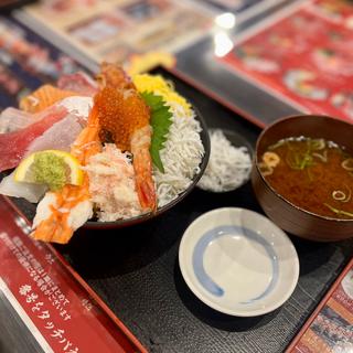 大漁海鮮丼(裕太朗寿し)