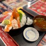 大漁海鮮丼(裕太朗寿し)