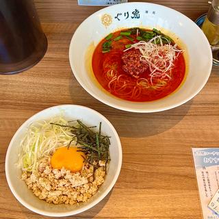 赤い鶏塩ラーメン(麺処　ぐり虎　名古屋栄店)