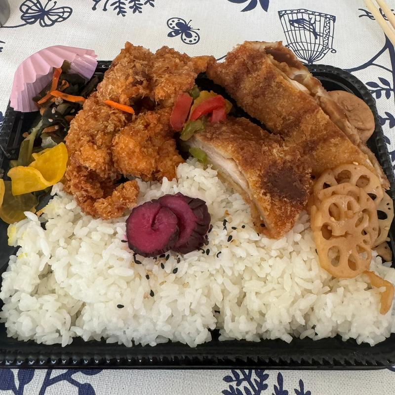 唐揚げカツ弁当(お弁当のラブリー 大積本店)