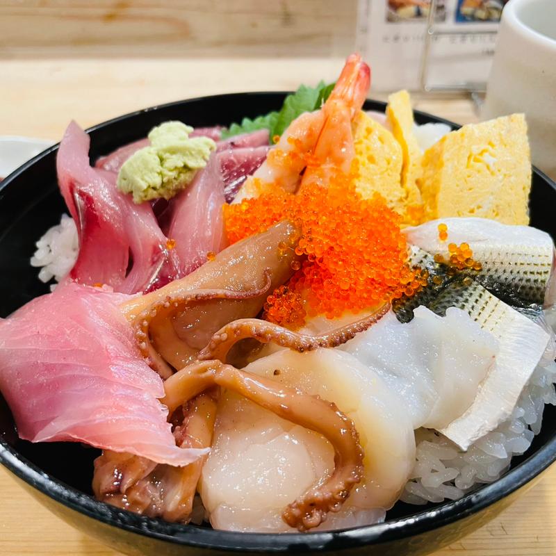 旬彩丼(三明寿司)