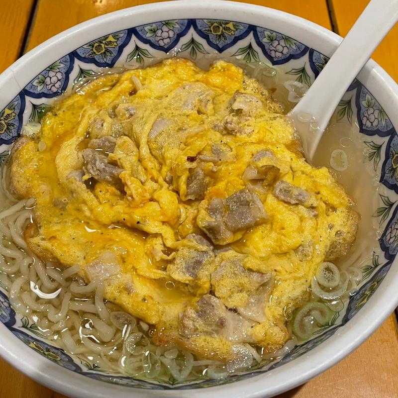 豚玉ラーメン(中国ラーメン揚州商人 赤坂店)