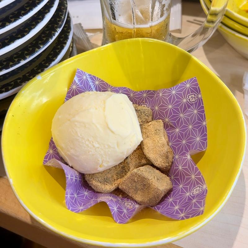 波照間黒糖のわらびもちバニラアイス添え(はま寿司 東新小岩店)