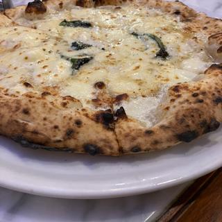 (PIZZERIA CAPOLI)