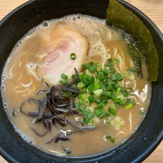 ラーメン(九州とんこつらーめん ひらさわ)