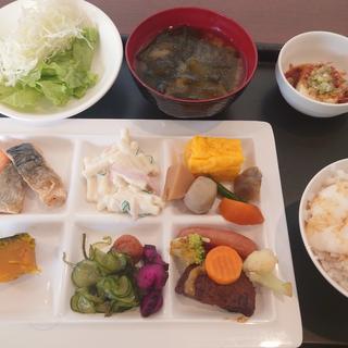 朝食バイキング