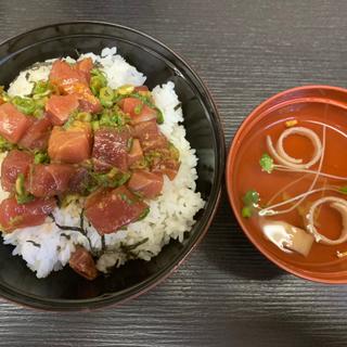 ゆっけ丼(浜茶屋 )