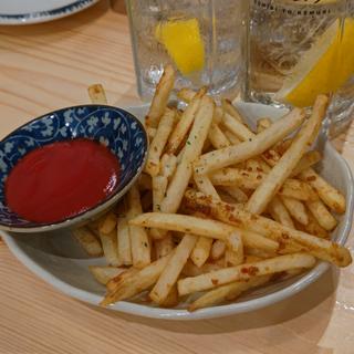 アンチョビポテトフライ(スミビトケムリ 関内店)