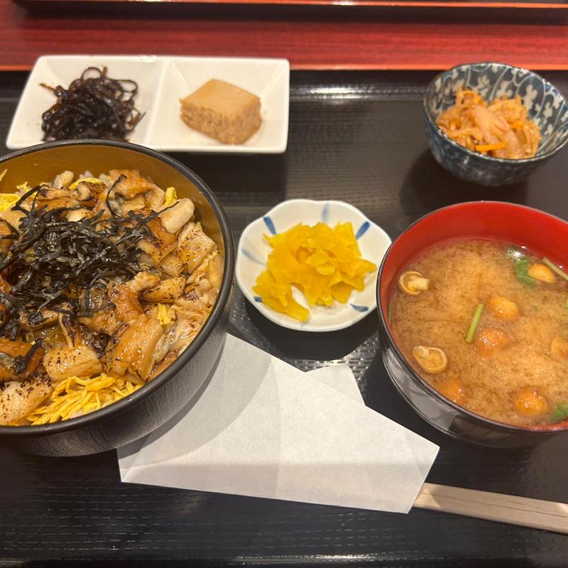 穴子丼(彩り)