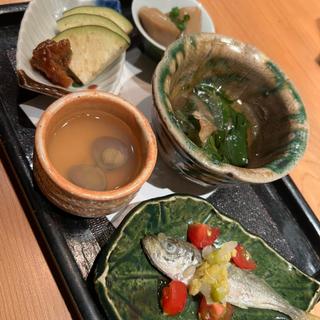 突き出し(はまぐり料理 利他)