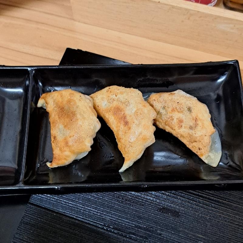 餃子(札幌らーめん こりす)