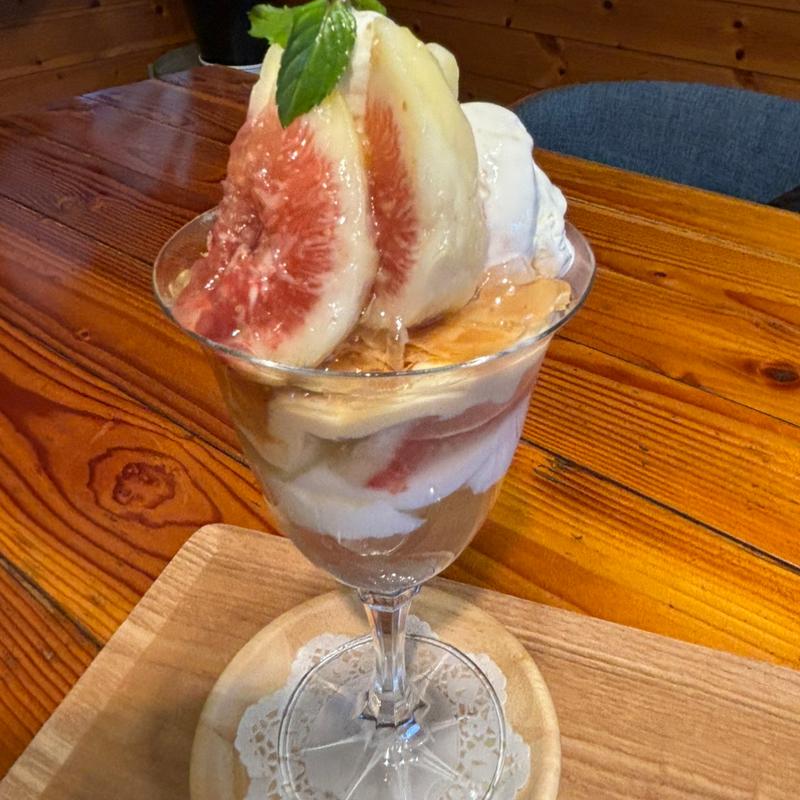 無花果パフェ(PUNTO)