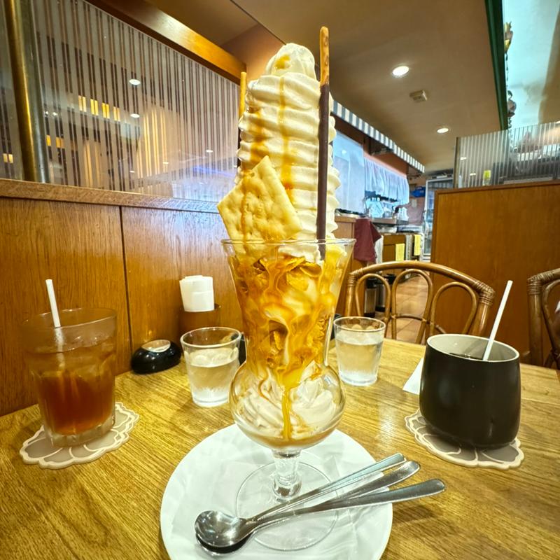 Big パフェ(モンシェリー)