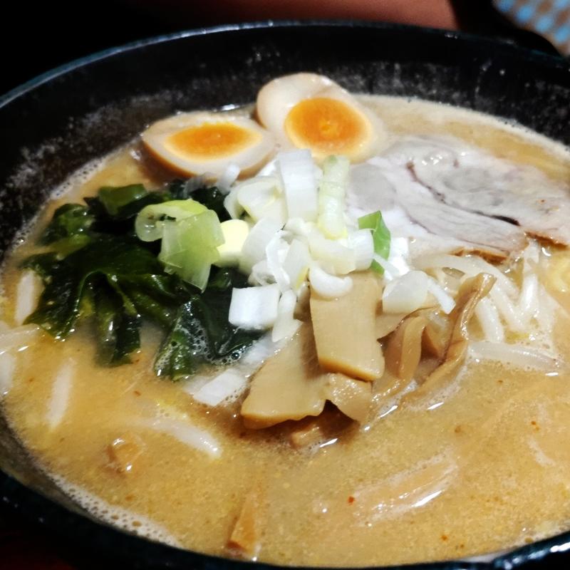 札幌味噌ラーメン味玉(北海道ラーメン 味丸)