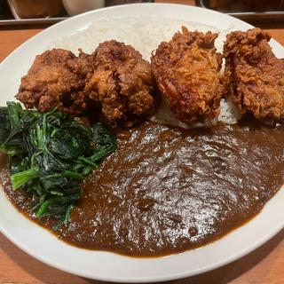 からあげカレー＋ほうれん草(26号くるりんカレー)