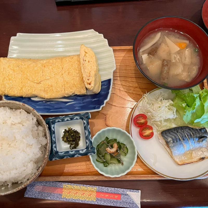 だし巻きたまごと焼魚の定食(サバ) ご飯大盛(食彩処 きまま)