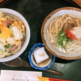 とろ〜り卵のゴーヤー丼セット(家庭料理と珈琲の店　はは )