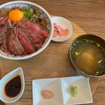 名物「3種のノダニク丼」