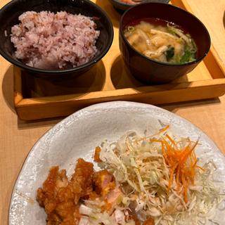 揚鶏の香味だれ定食（五穀米）