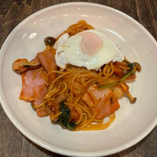 ナポリタン+目玉焼き(麦小家 （【旧店名】スパゲティ DEN）)