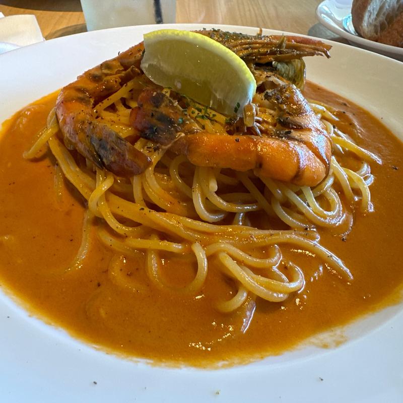 海老x海老のクリームパスタ(100本のスプーン FUTAKOTAMAGAWA)